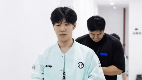 S15全球总决赛半决赛对阵出炉：GEN与T1上演LCK内战，四强席位全部由LCK包揽-DB电竞(官网)